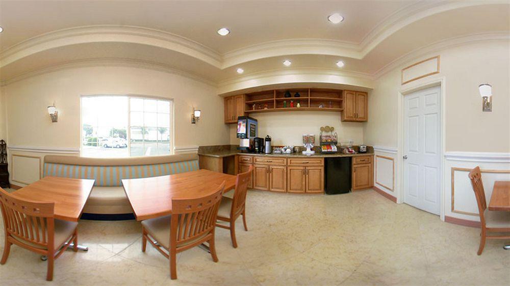 Hotel 6 Garden Grove