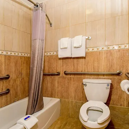 Hotel 6 Garden Grove